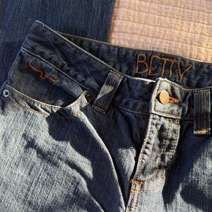 Kimes Ranch Betty 2/36